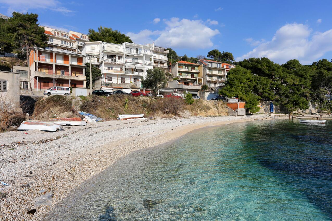 La spiaggia più vicina - Appartamenti accanto al mare con piscina Crilo Gessenizze - Krilo Jesenice, Almissa - Omiš