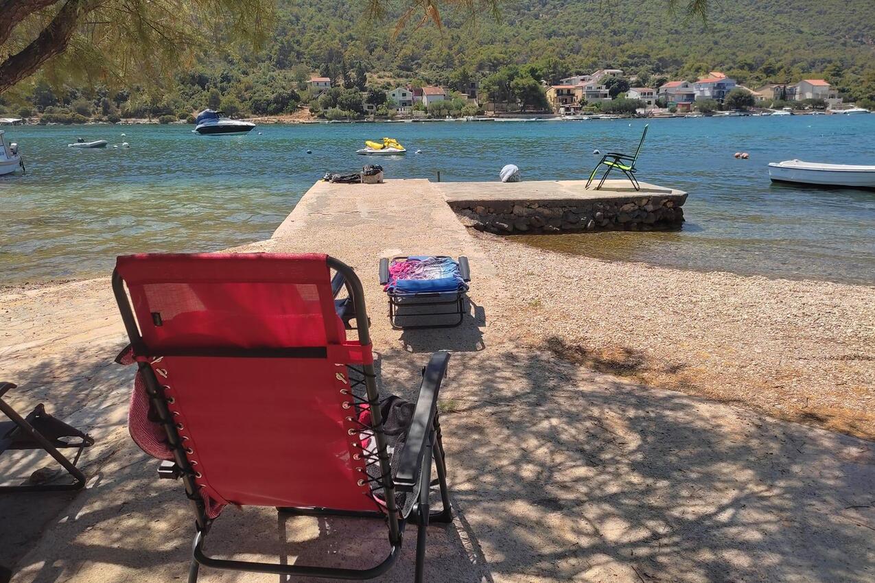 La spiaggia più vicina - Appartamenti accanto al mare Grebastica, Sebenico - Šibenik