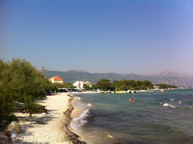 Nächster Strand - Ferienhaus mit Parkplatz Kastel Stafilic, Kastela