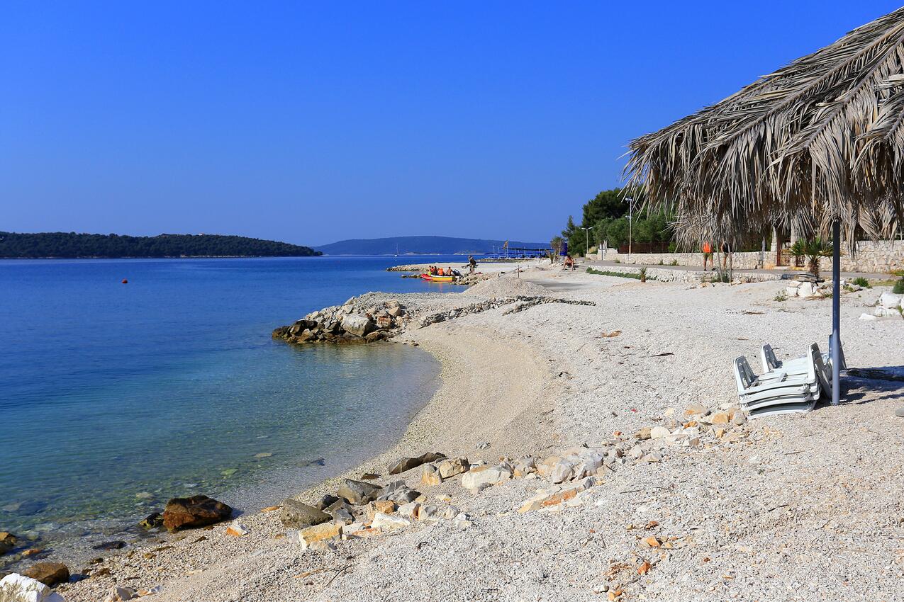 La spiaggia più vicina - Appartamenti con parcheggio Seget Donji, Traù - Trogir