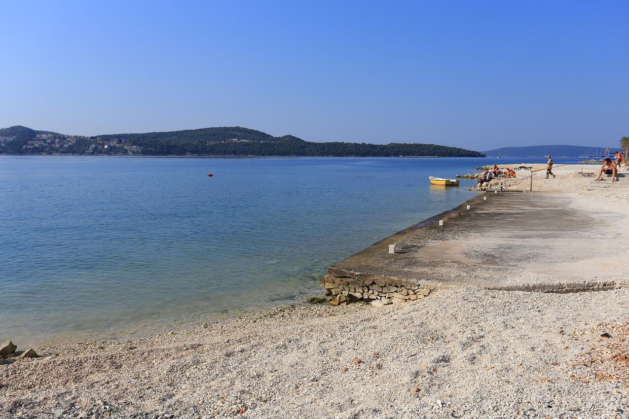 La spiaggia più vicina - Appartamenti con parcheggio Seget Donji, Traù - Trogir