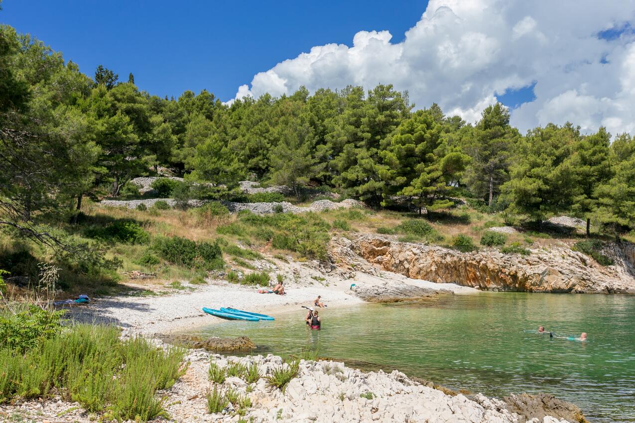 La spiaggia più vicina - Appartamenti con parcheggio Slatine, Bua - Čiovo
