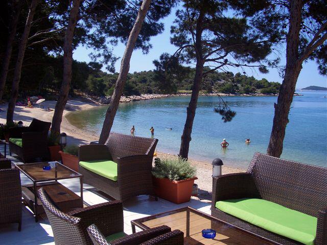 La spiaggia più vicina - Appartamenti accanto al mare Drage, Biograd