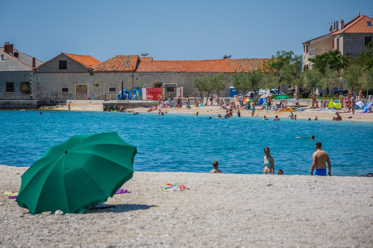 La spiaggia più vicina - Appartamenti accanto al mare Kastel Stari, Castelli - Kaštela