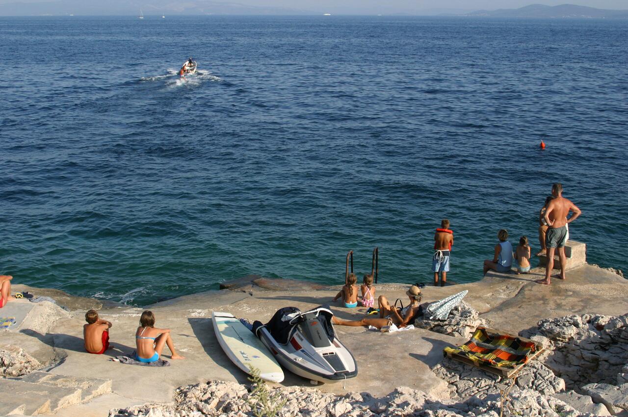 La spiaggia più vicina - Appartamenti con piscina per famiglie Businci, Bua - Čiovo