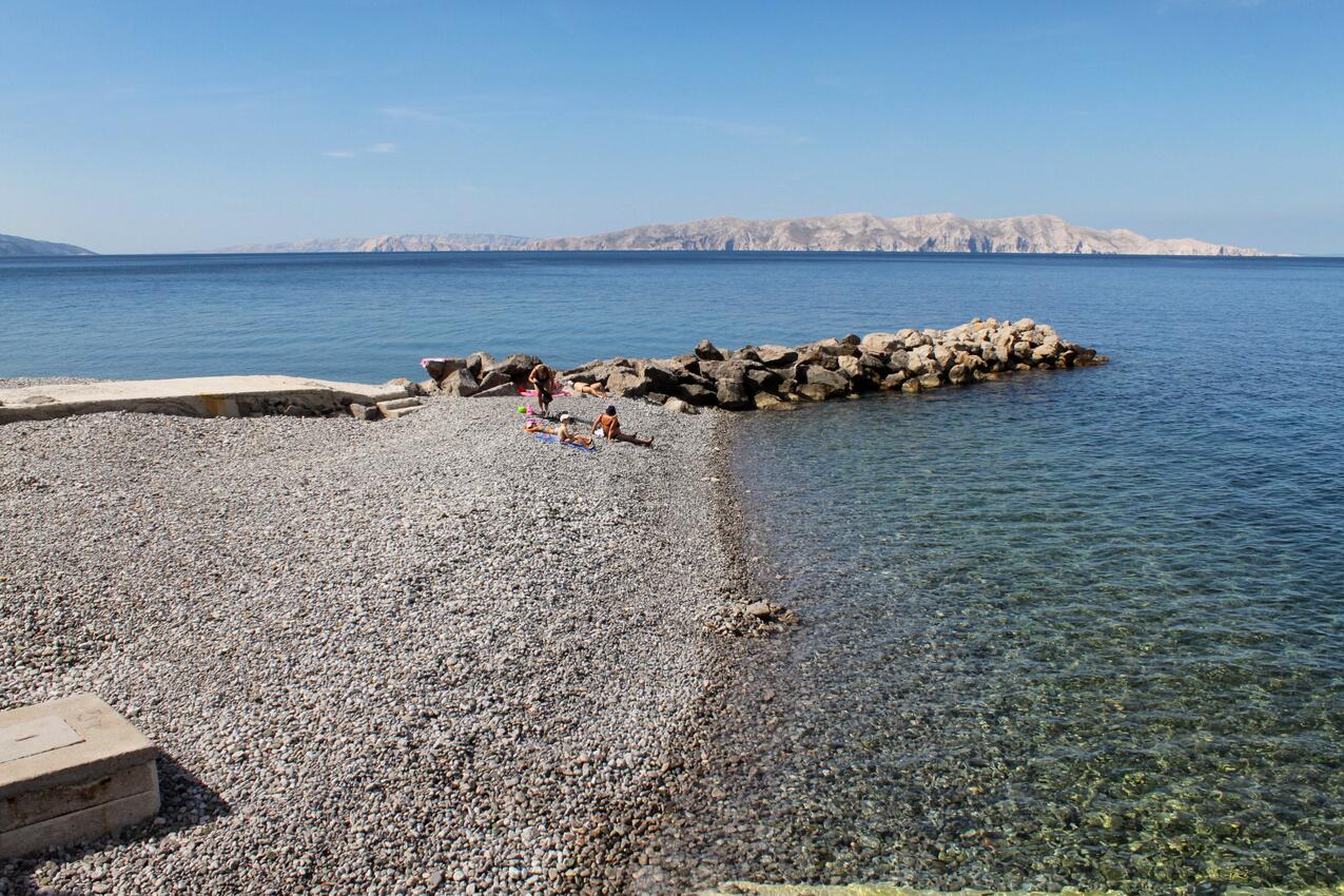 Nearest beach - Apartments with parking space Čovići, Velebit