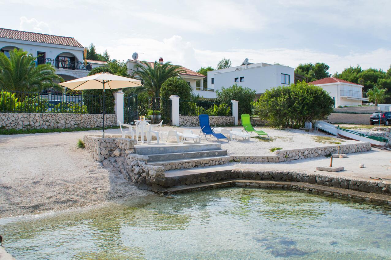 La spiaggia più vicina - Villa di lusso accanto al mare con piscina Baia Mandracchio - Duga, Bua - Čiovo