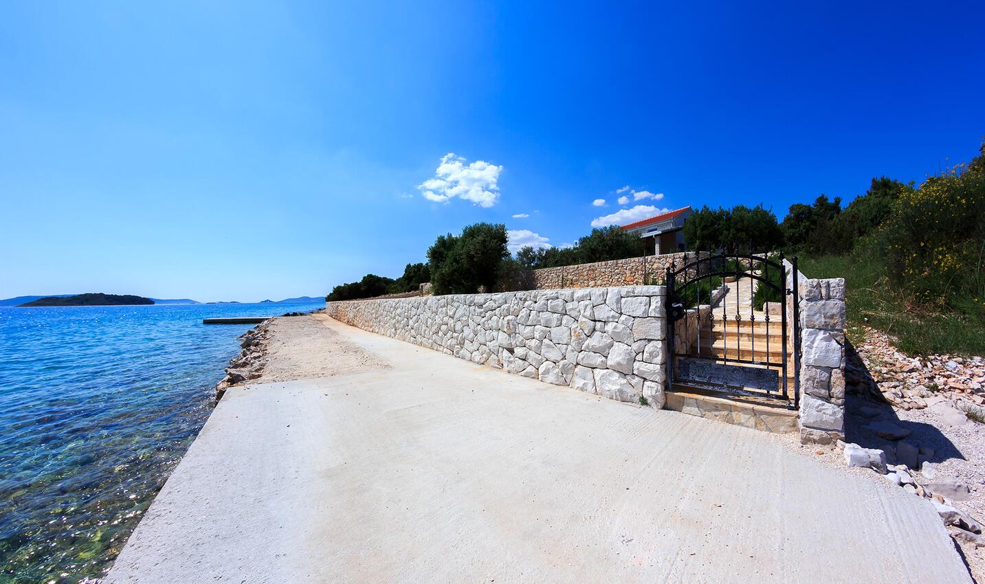 Nächster Strand - Luxusvilla am Meer mit Pool Bucht Siroka, Ciovo