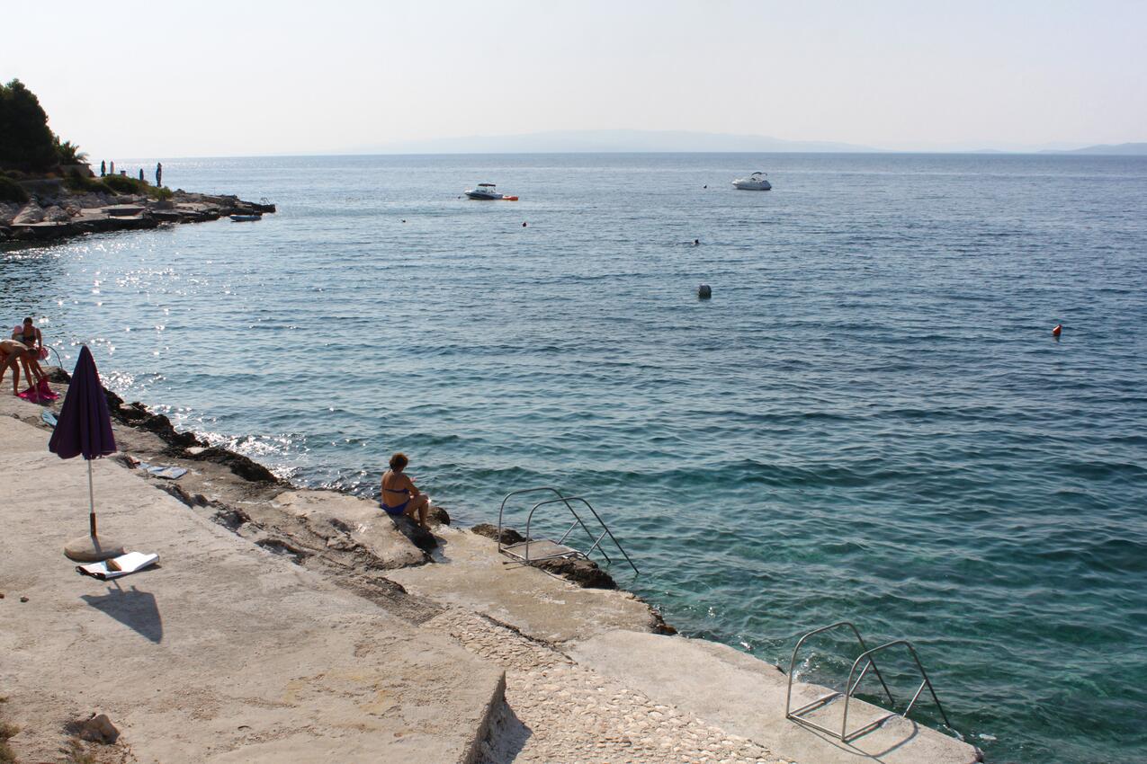 La spiaggia più vicina - Appartamenti accanto al mare Rastici, Bua - Čiovo