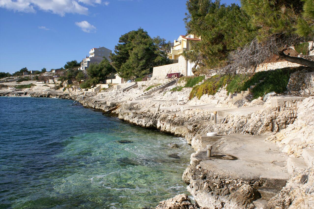 La spiaggia più vicina - Appartamenti accanto al mare Rastici, Bua - Čiovo