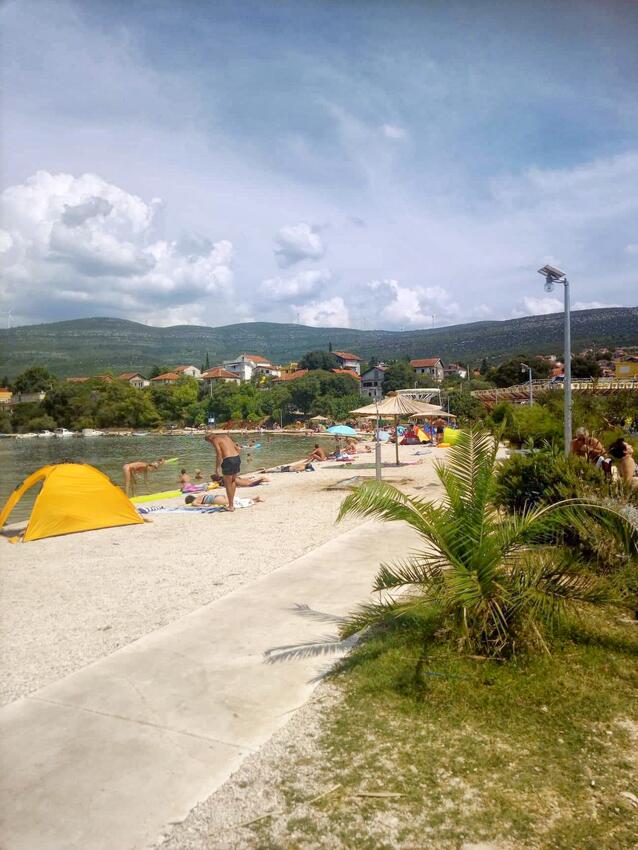 La spiaggia più vicina - Appartamenti con parcheggio Gornji Karin, Novigrad