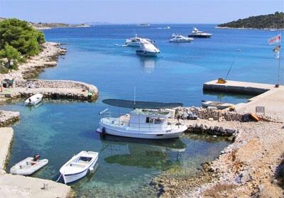 La spiaggia più vicina - Casa dei pescatori accanto al mare Baia Dragisina, Isole Incoronate - Kornati