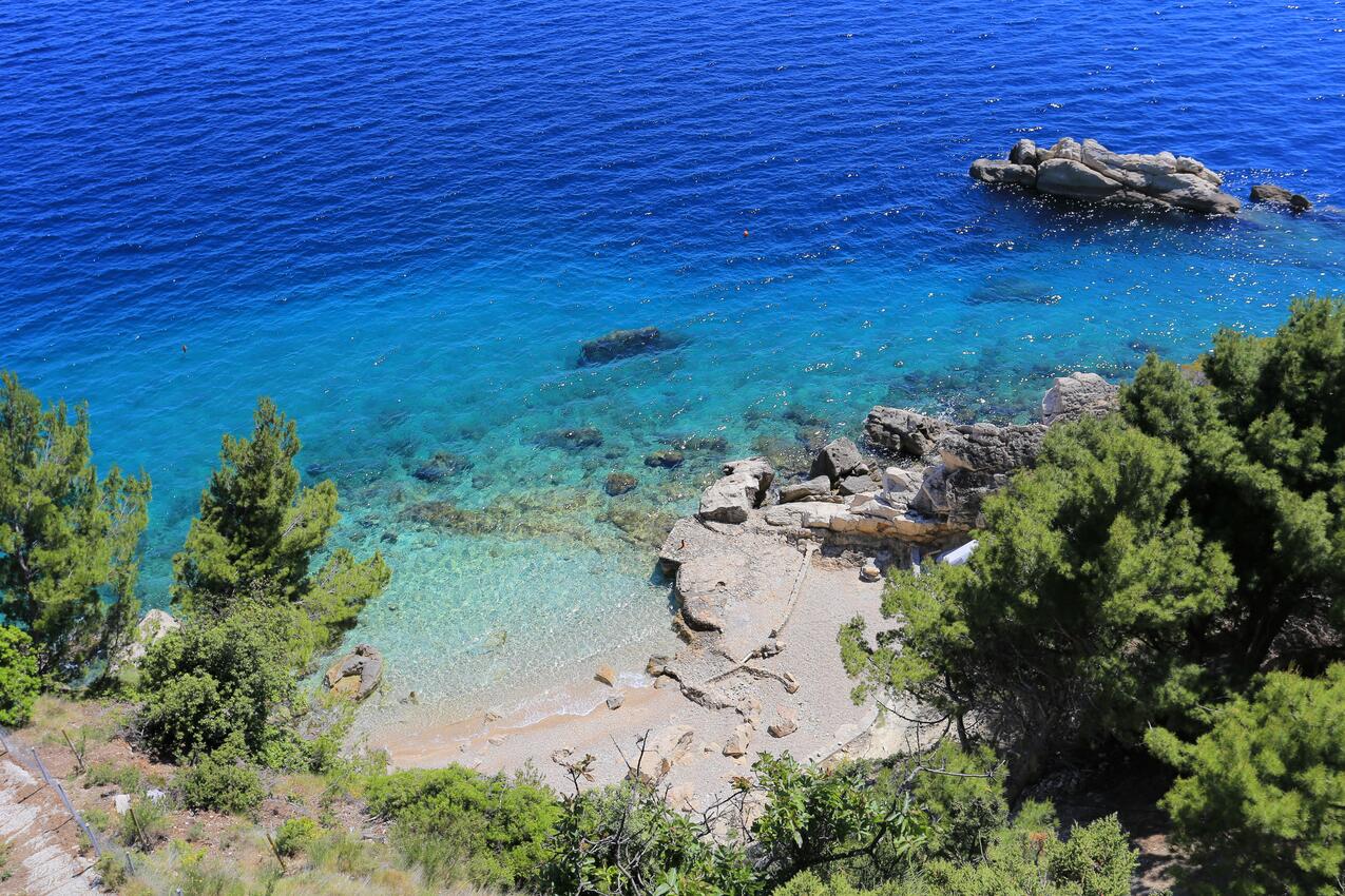 Nächster Strand - Ferienwohnungen am Meer Pisak, Omis
