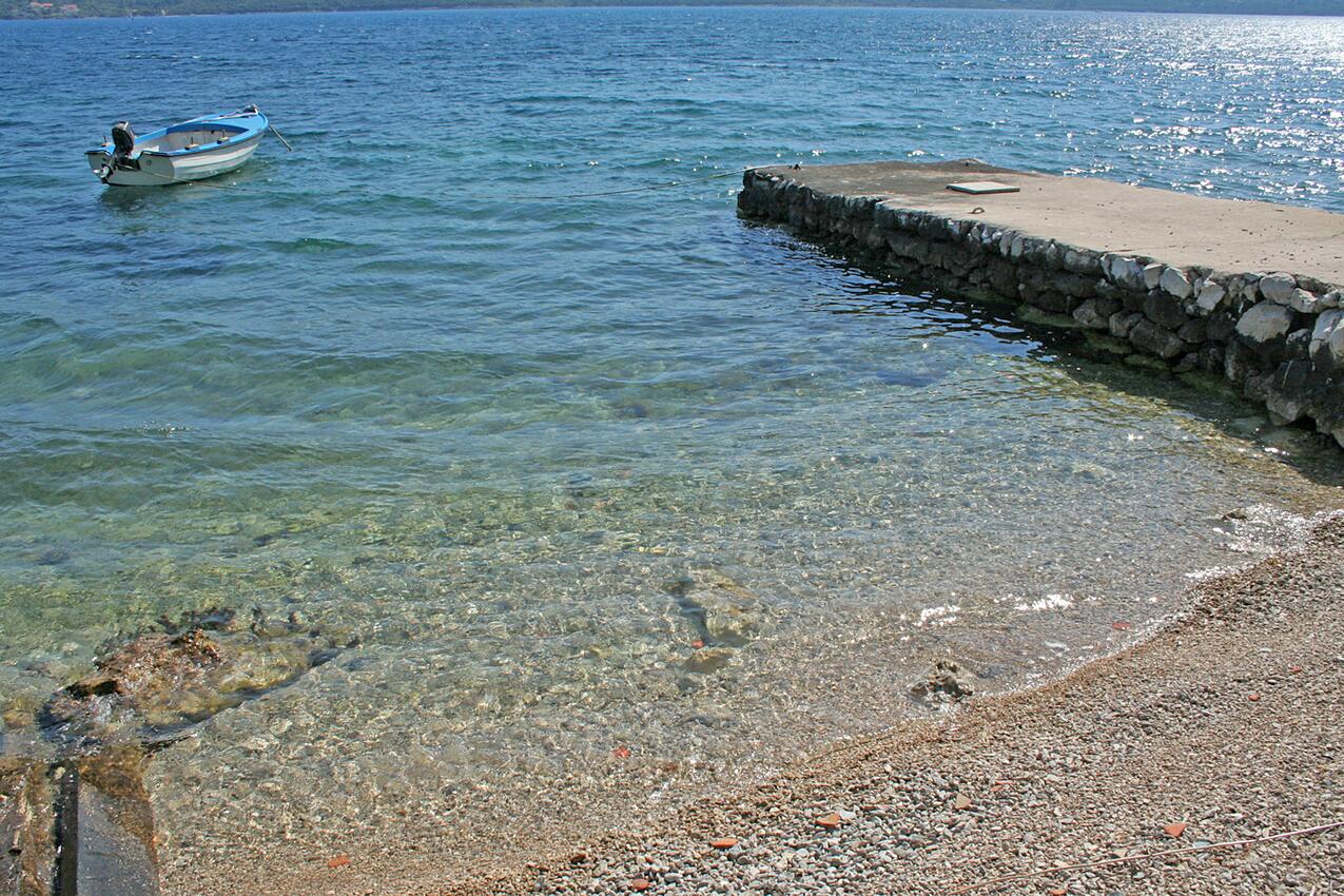 Nearest beach - Seaside apartments with a swimming pool Viganj, Pelješac