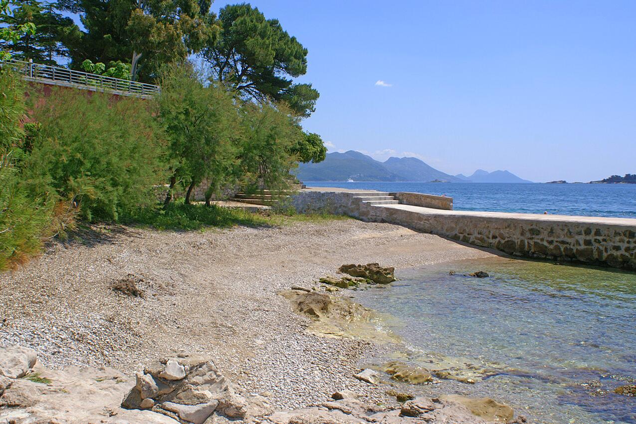 Nearest beach - Apartments with parking spaces Orebić, Pelješac