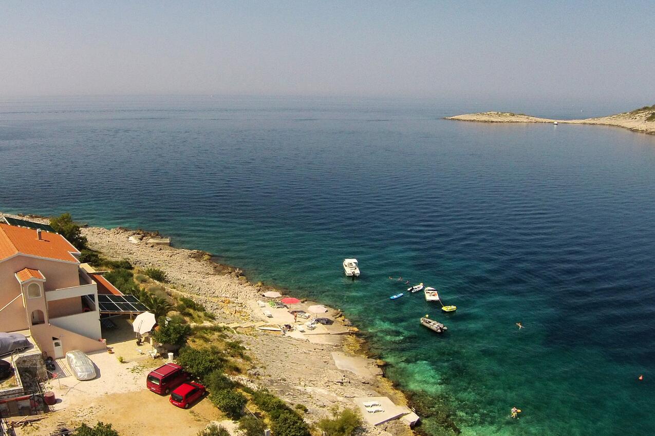 La spiaggia più vicina - Appartamenti accanto al mare Razanj, Rogosnizza - Rogoznica