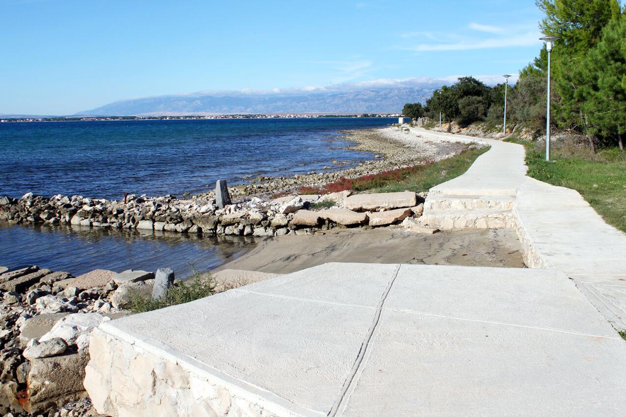 La spiaggia più vicina - Appartamenti accanto al mare Brevilacqua - Privlaka, Zara - Zadar