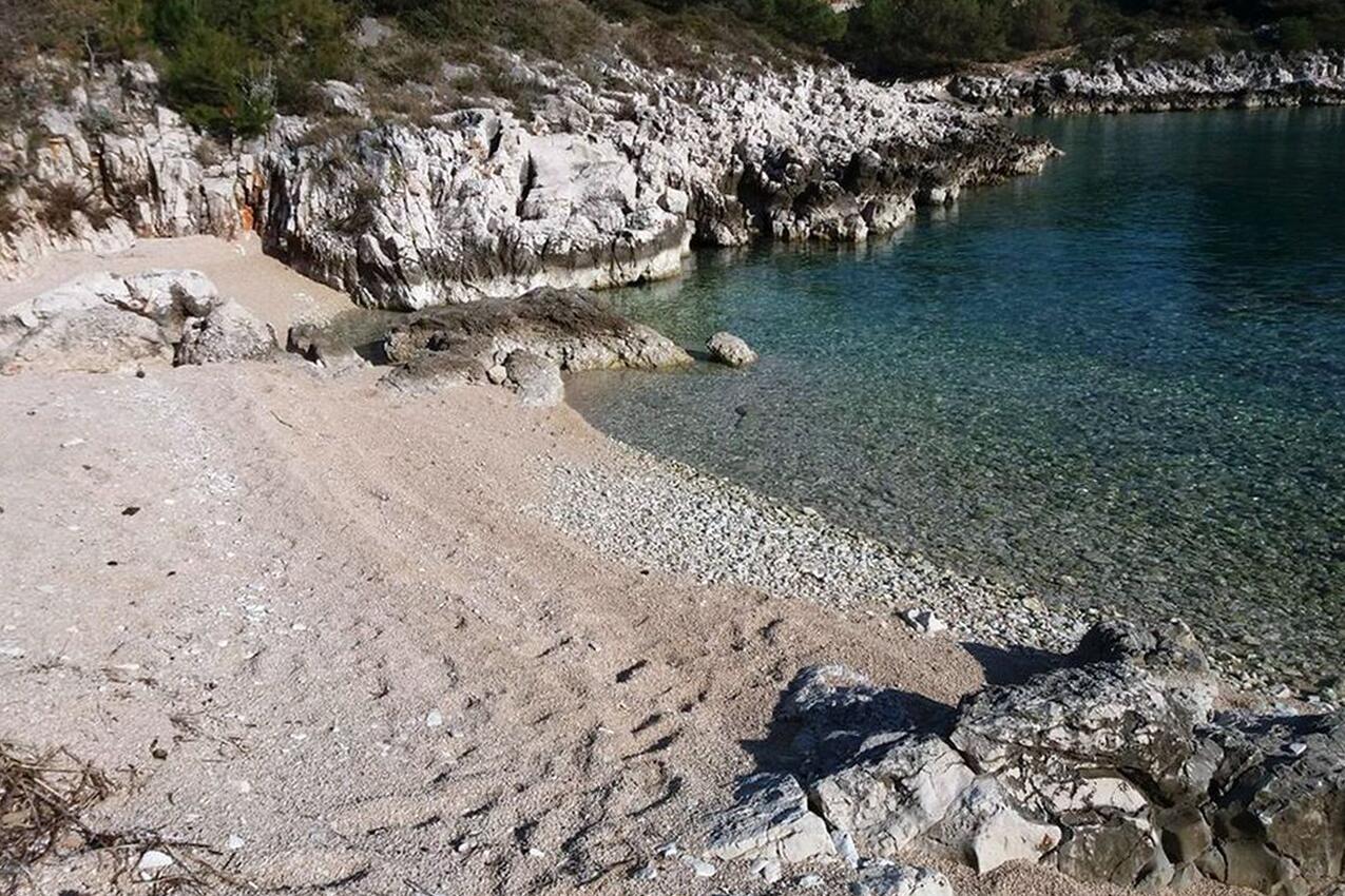 La spiaggia più vicina - Appartamenti con parcheggio Zecevo, Rogosnizza - Rogoznica