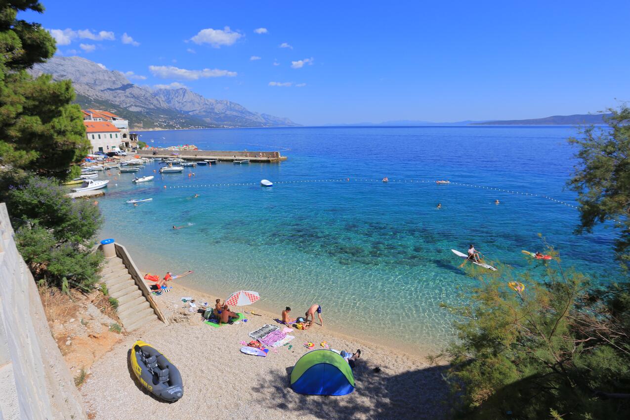 La spiaggia più vicina - Appartamenti accanto al mare Pisak, Almissa - Omiš
