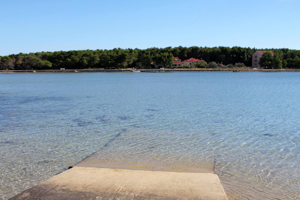 La spiaggia più vicina - Appartamenti accanto al mare Brevilacqua - Privlaka, Zara - Zadar