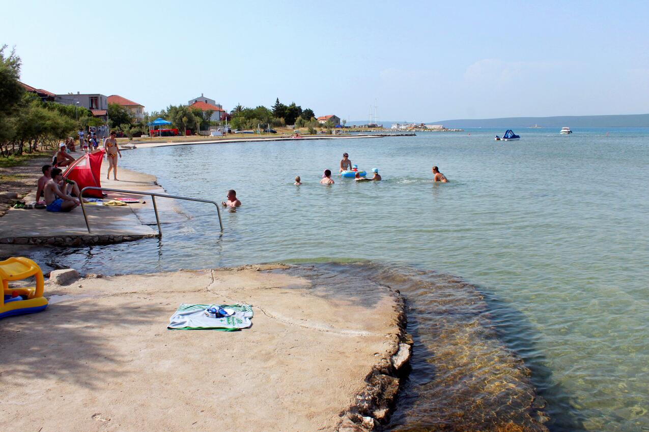 Najbliža plaža - Apartmani s parkingom Mrljane, Pašman