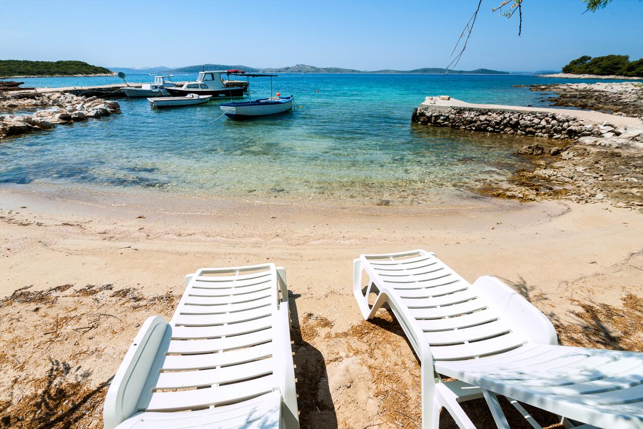 La spiaggia più vicina - Casa dei pescatori accanto al mare Baia Zuborovica, Pasman