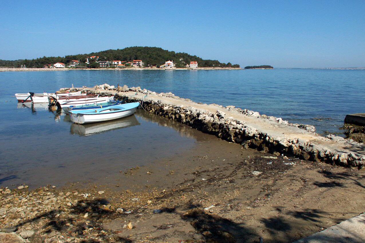 La spiaggia più vicina - Appartamenti accanto al mare Zdrelac, Pasman