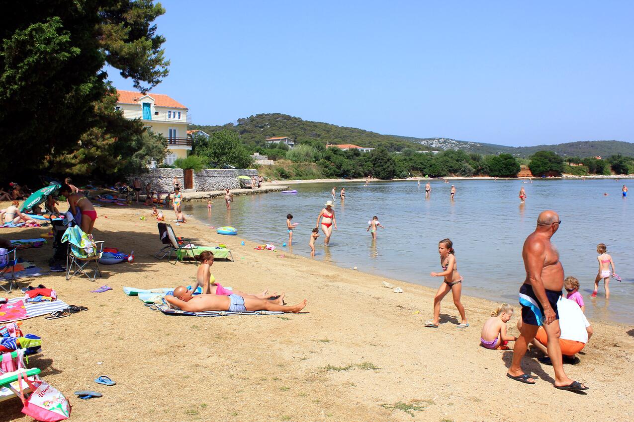 Nærmeste strand - Leiligheter med parkering Kraj, Pasman