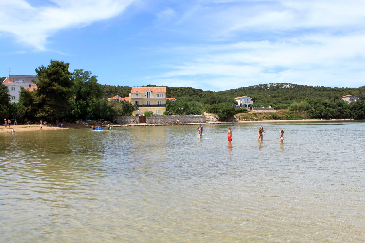 Nærmeste strand - Leiligheter med parkering Kraj, Pasman
