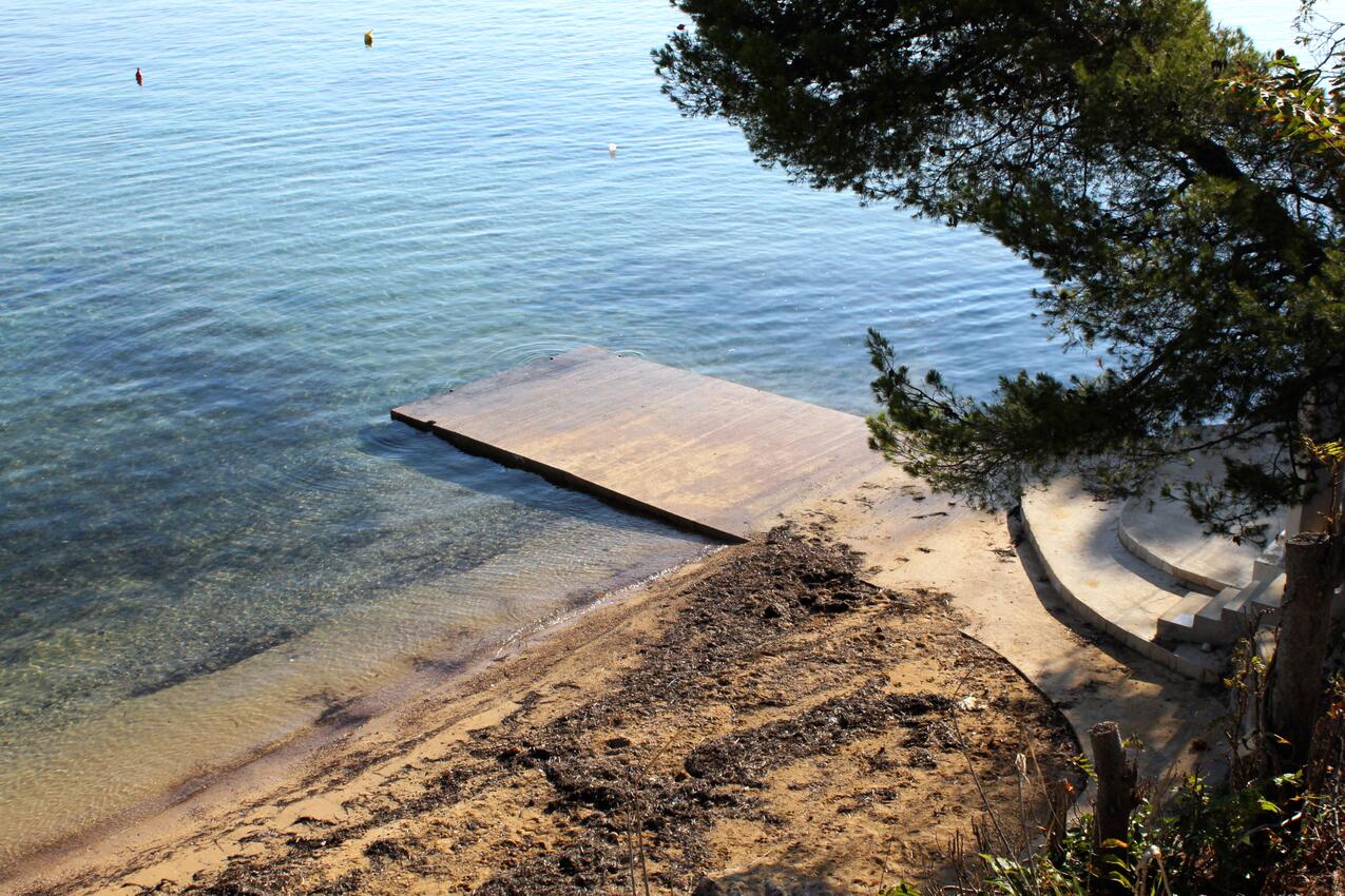 Najbliža plaža - Apartmani i sobe uz more Tkon, Pašman