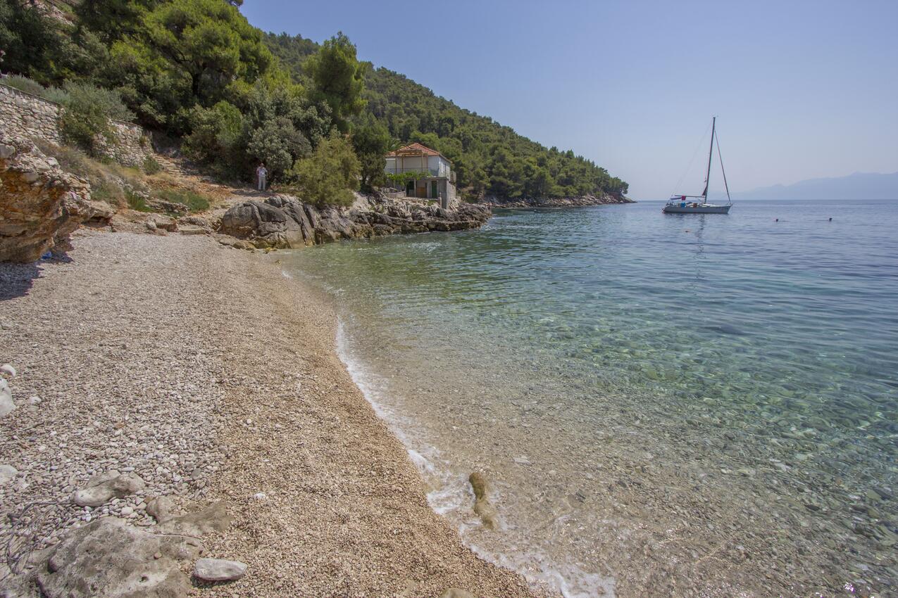 Najbliža plaža - Obiteljski apartmani uz more Uvala Rapak, Hvar