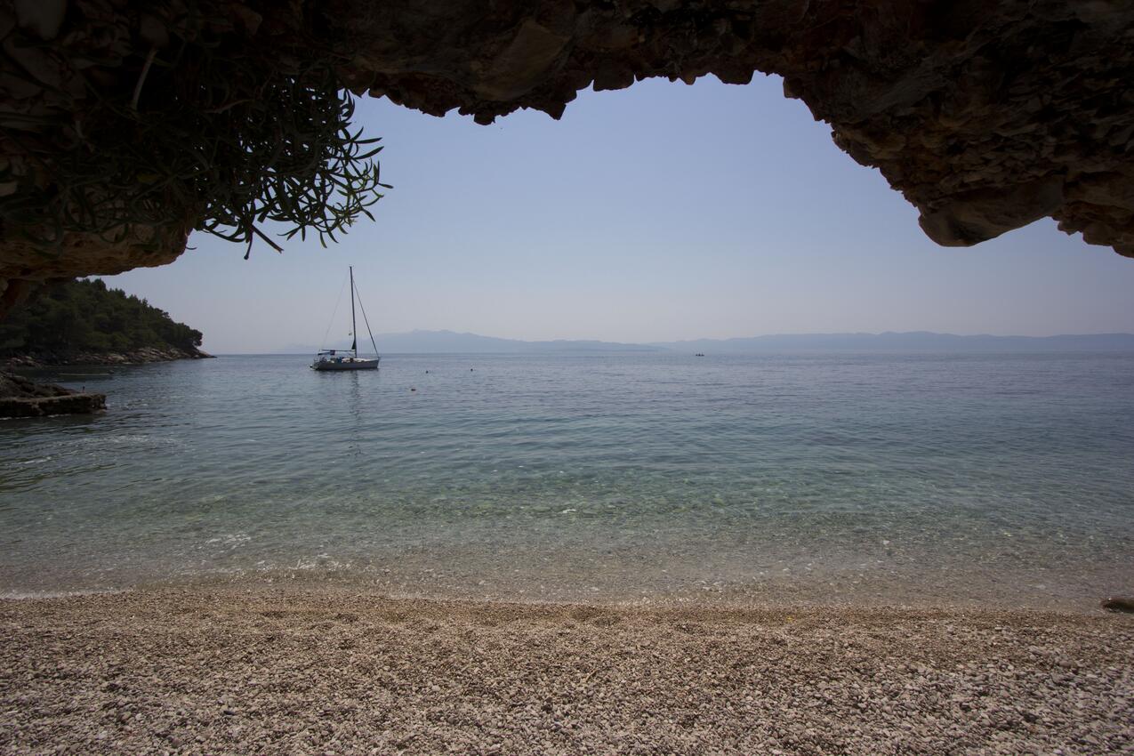 Najbliža plaža - Obiteljski apartmani uz more Uvala Rapak, Hvar