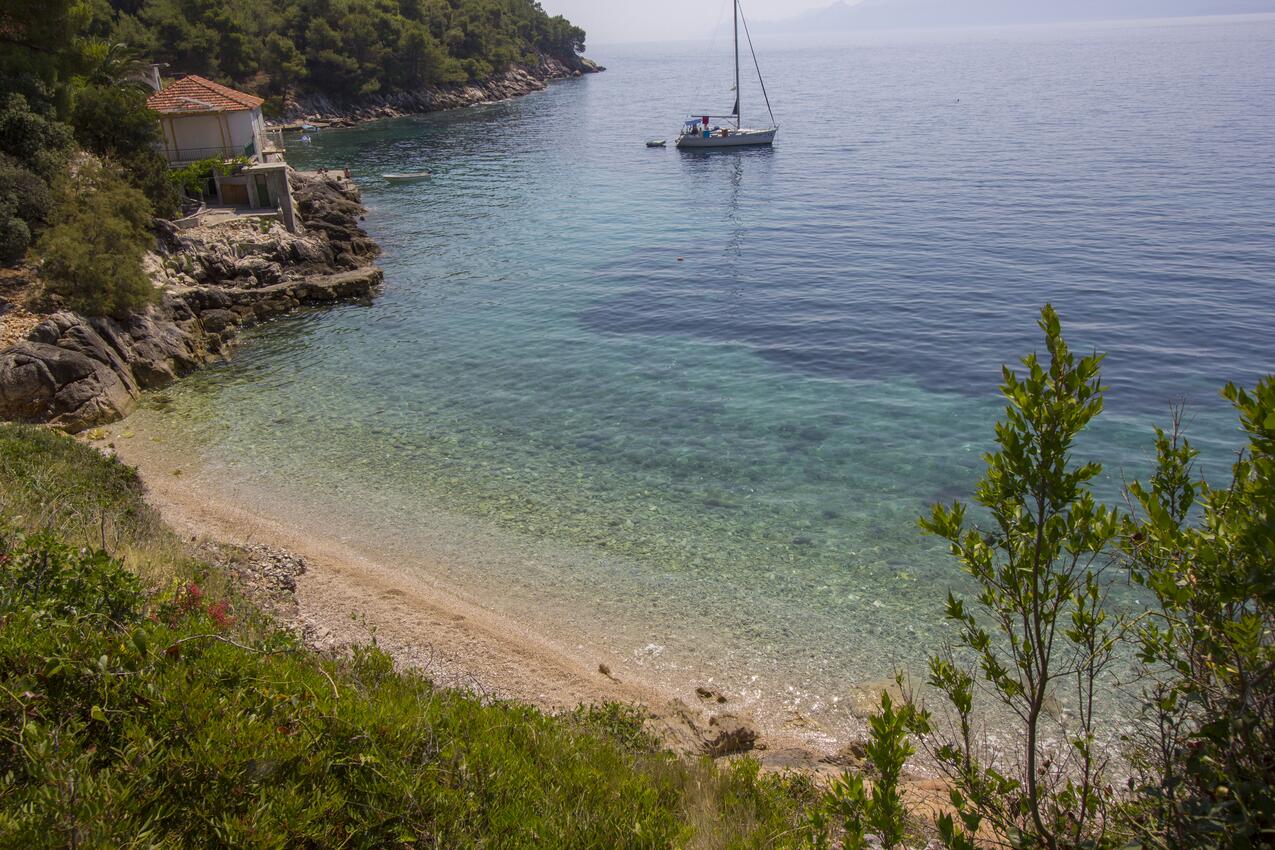 Najbliža plaža - Obiteljski apartmani uz more Uvala Rapak, Hvar