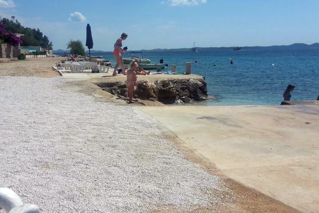 Najbliža plaža - Apartmani uz more Ždrelac, Pašman
