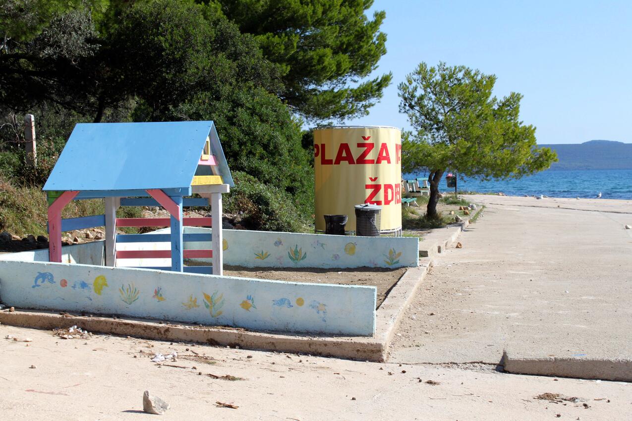 Najbliža plaža - Apartmani uz more Banj, Pašman