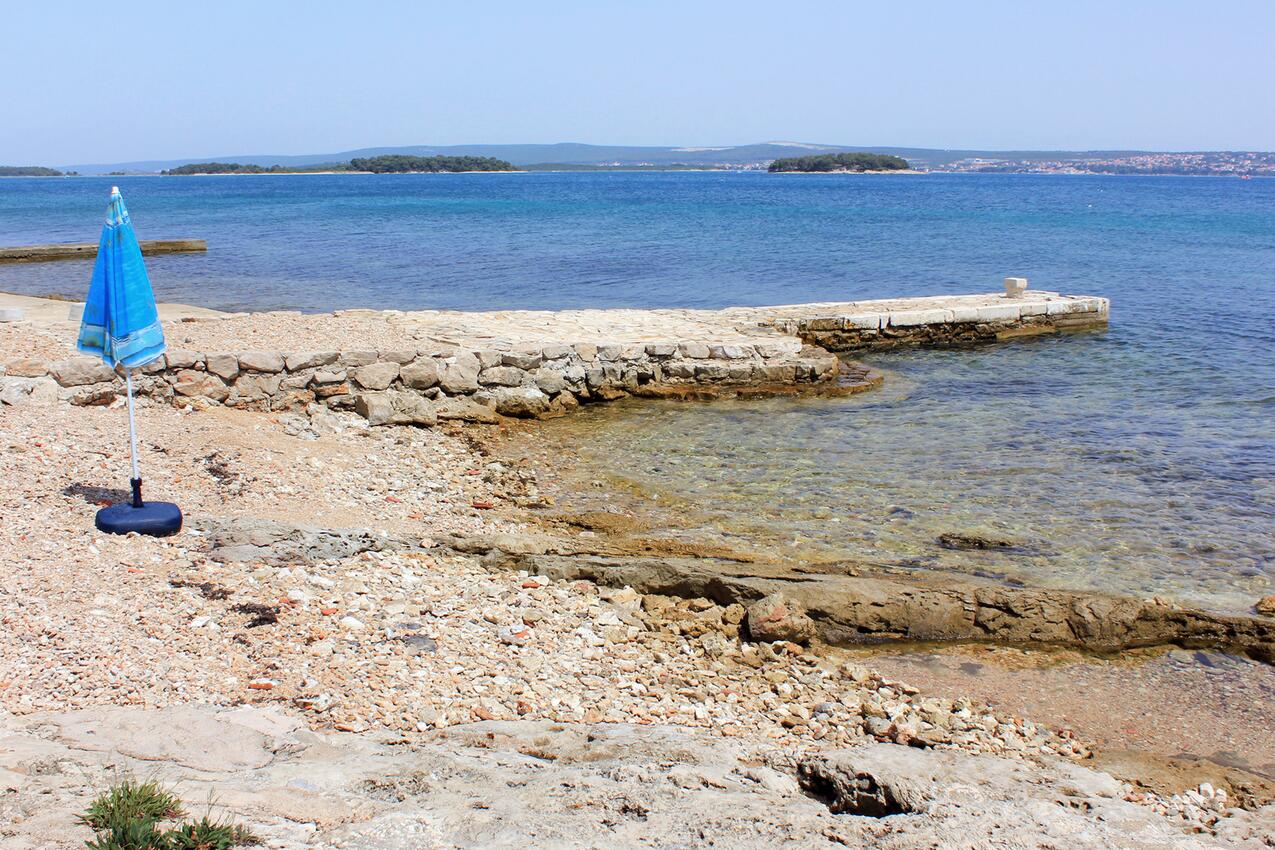 La spiaggia più vicina - Appartamenti accanto al mare Tuconio - Tkon, Pasman