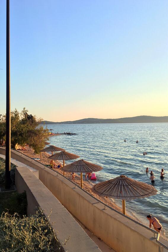 Nearest beach - Apartments with parking spaces Bibinje, Zadar