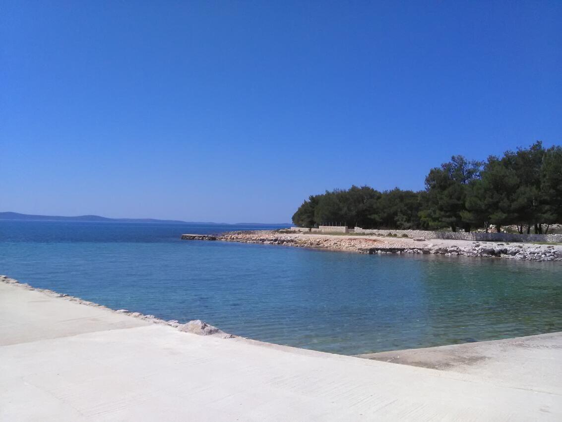 Nearest beach - Apartments with parking spaces Vir - Torovi - Vir - Pedinka, Vir