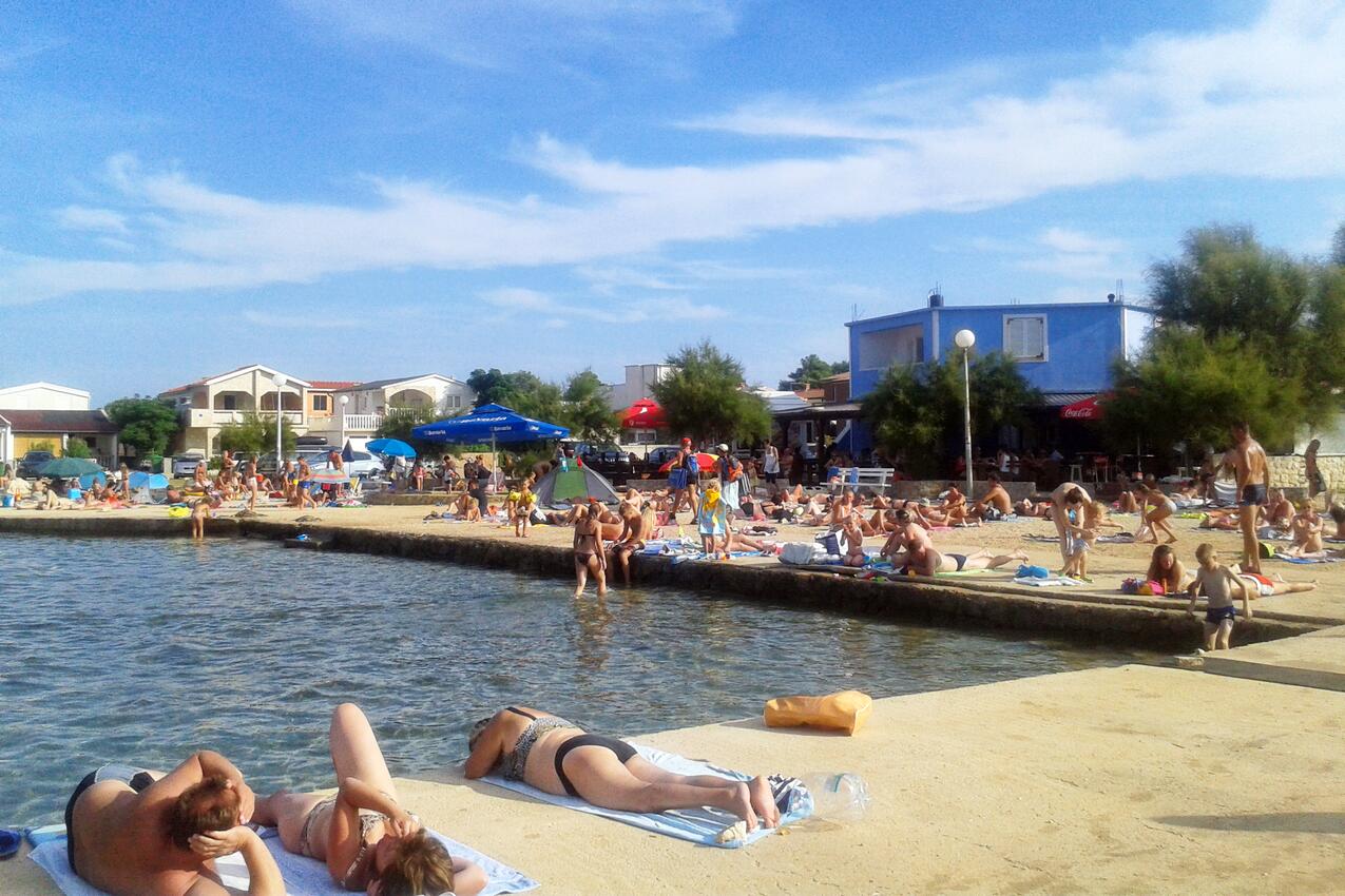 Najbliższa plaża - Apartamenty z parkingiem Vir