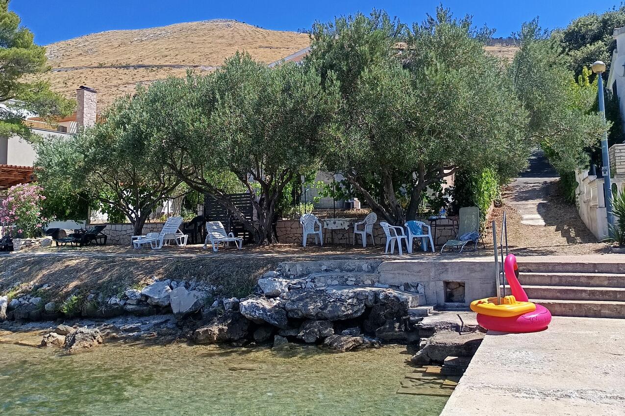 Nærmeste strand - Leiligheter ved sjøen Grebastica, Sibenik