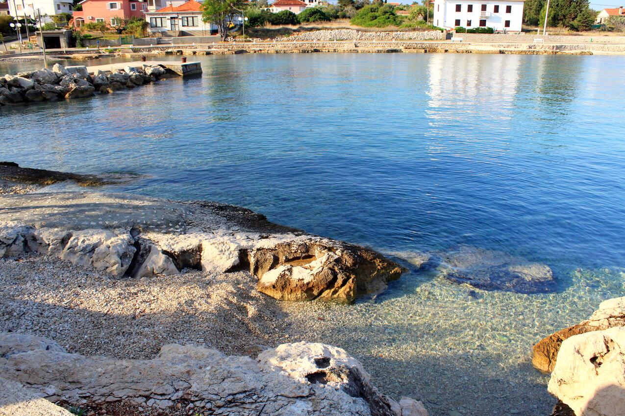 Najbliža plaža - Apartmani uz more Ugljan