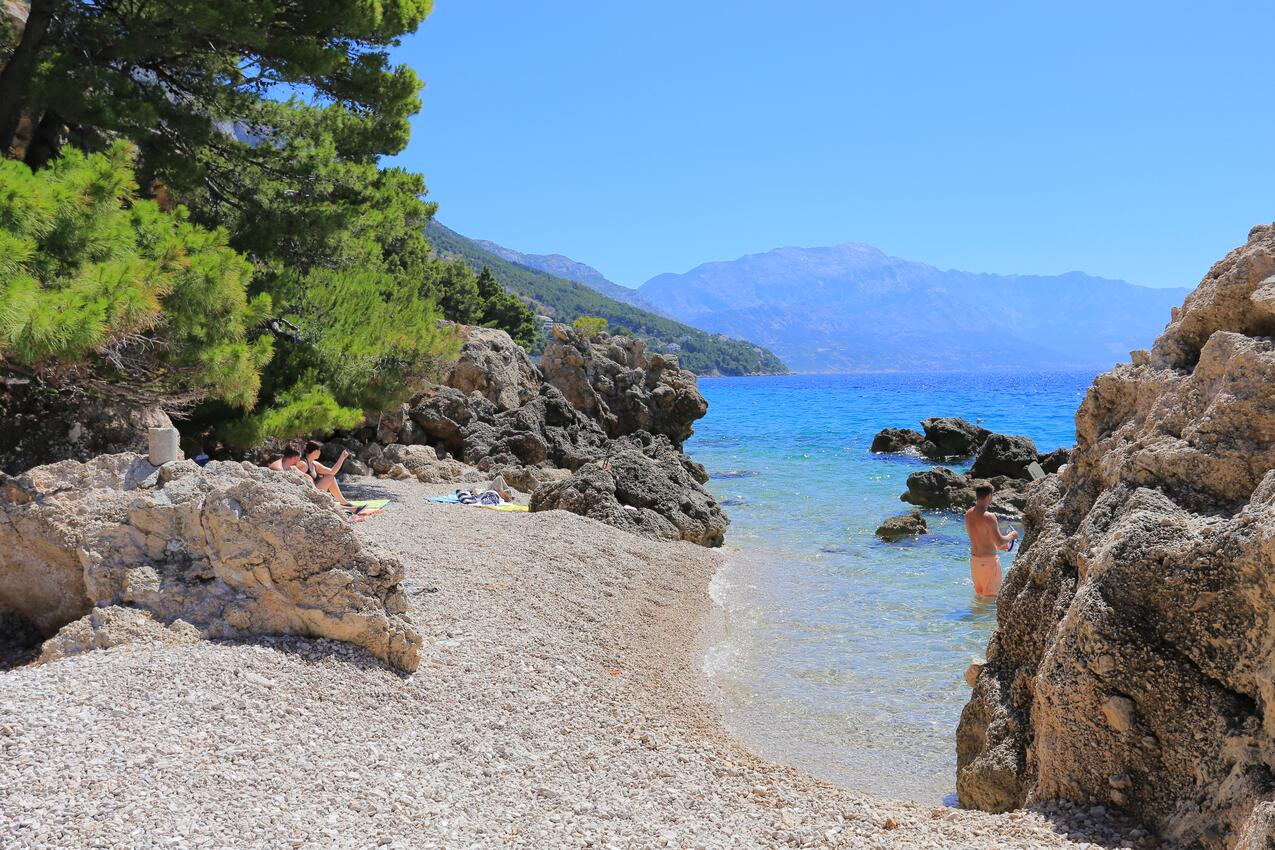 La spiaggia più vicina - Appartamenti accanto al mare Medici, Almissa - Omiš