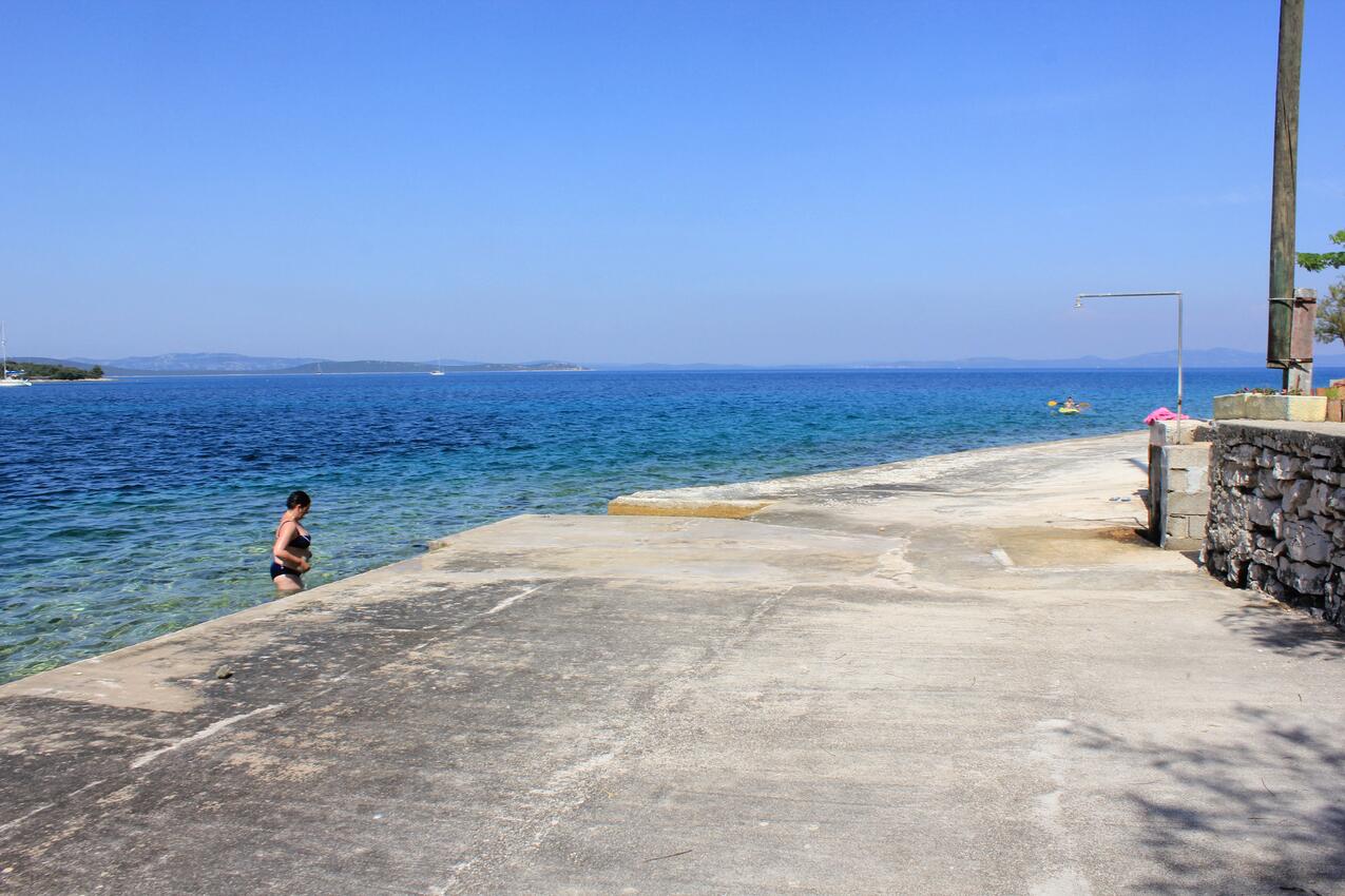 La spiaggia più vicina - Appartamenti con parcheggio Sman - Žman, Isola Lunga - Dugi otok
