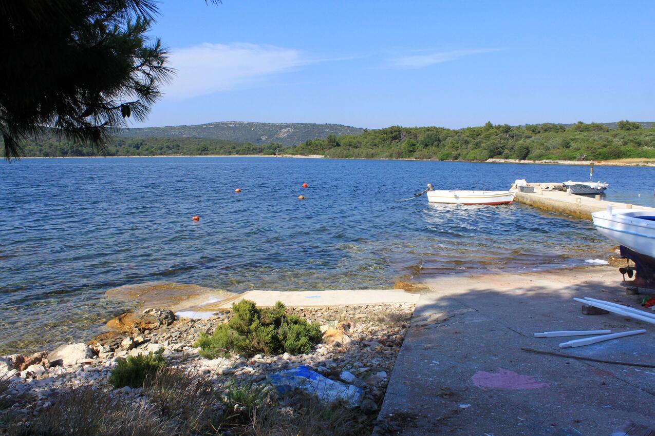 Nächster Strand - Ferienwohnungen am Meer Veli Rat, Dugi otok