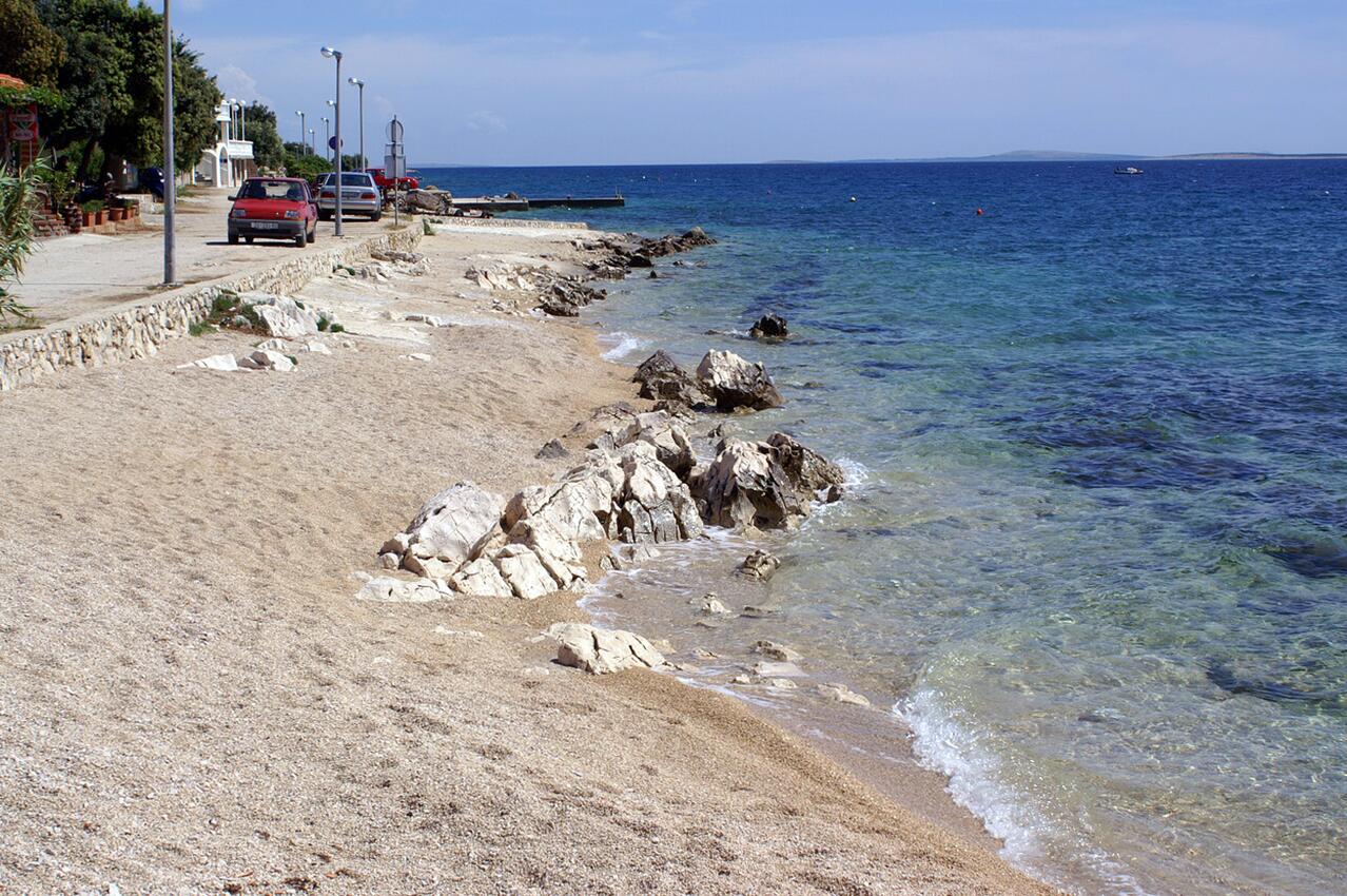 Nächster Strand - Ferienwohnungen mit Parkplatz Mandre, Pag
