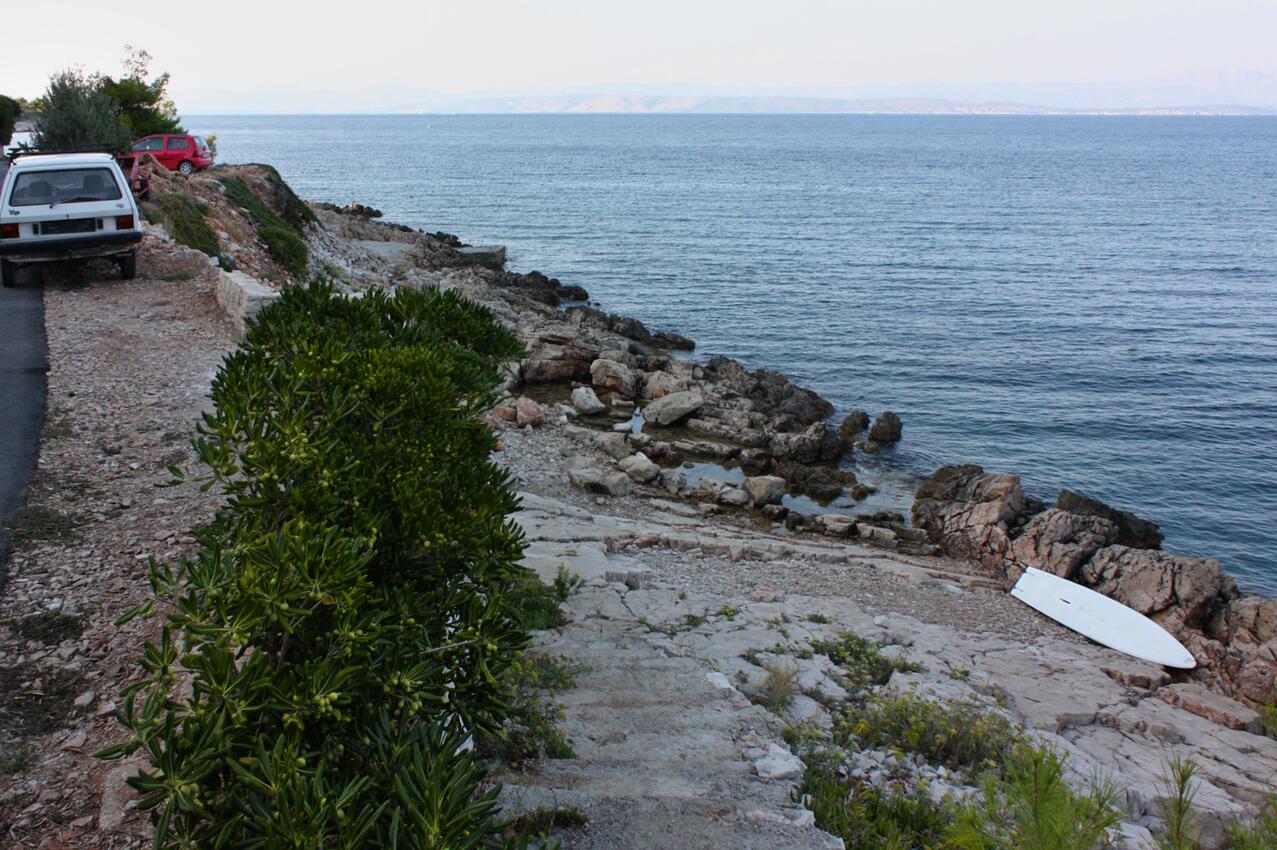 La spiaggia più vicina - Appartamenti accanto al mare Stomorska, Solta