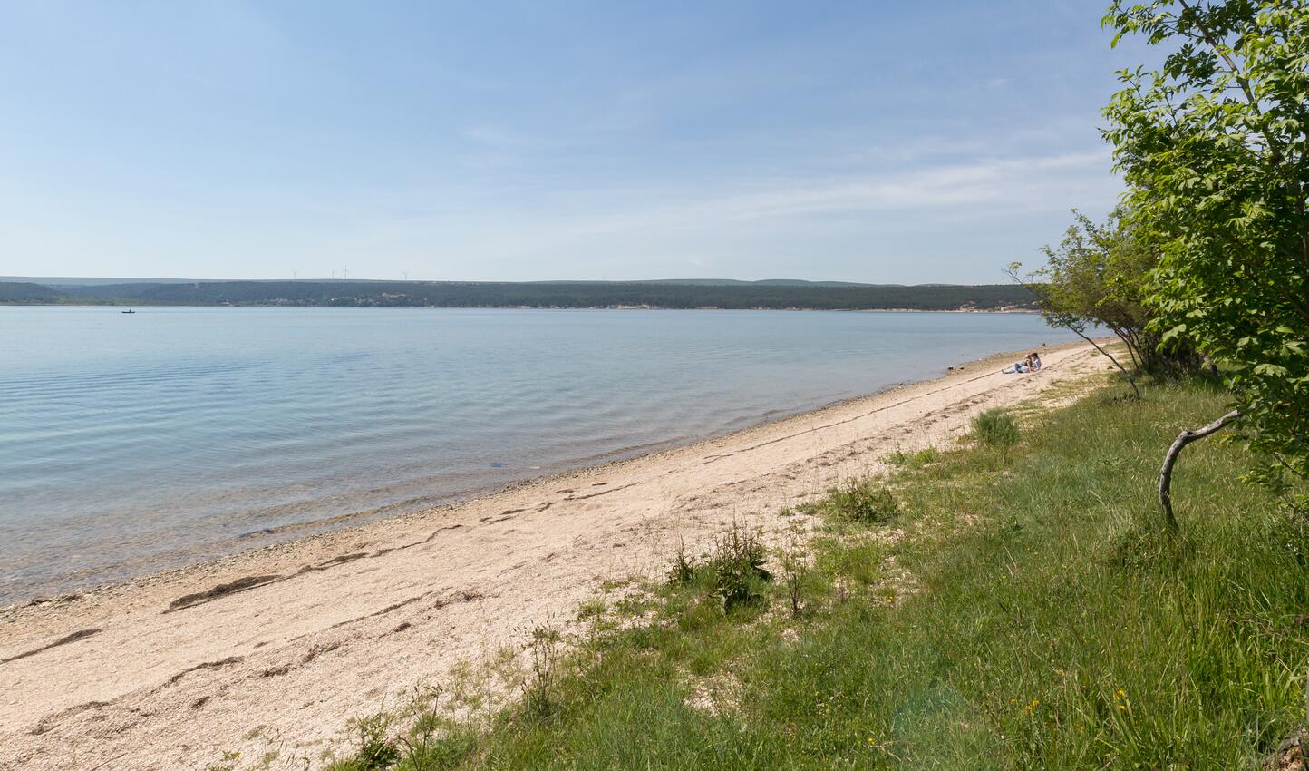 La spiaggia più vicina - Appartamenti con piscina per famiglie Krusevo, Novigrad
