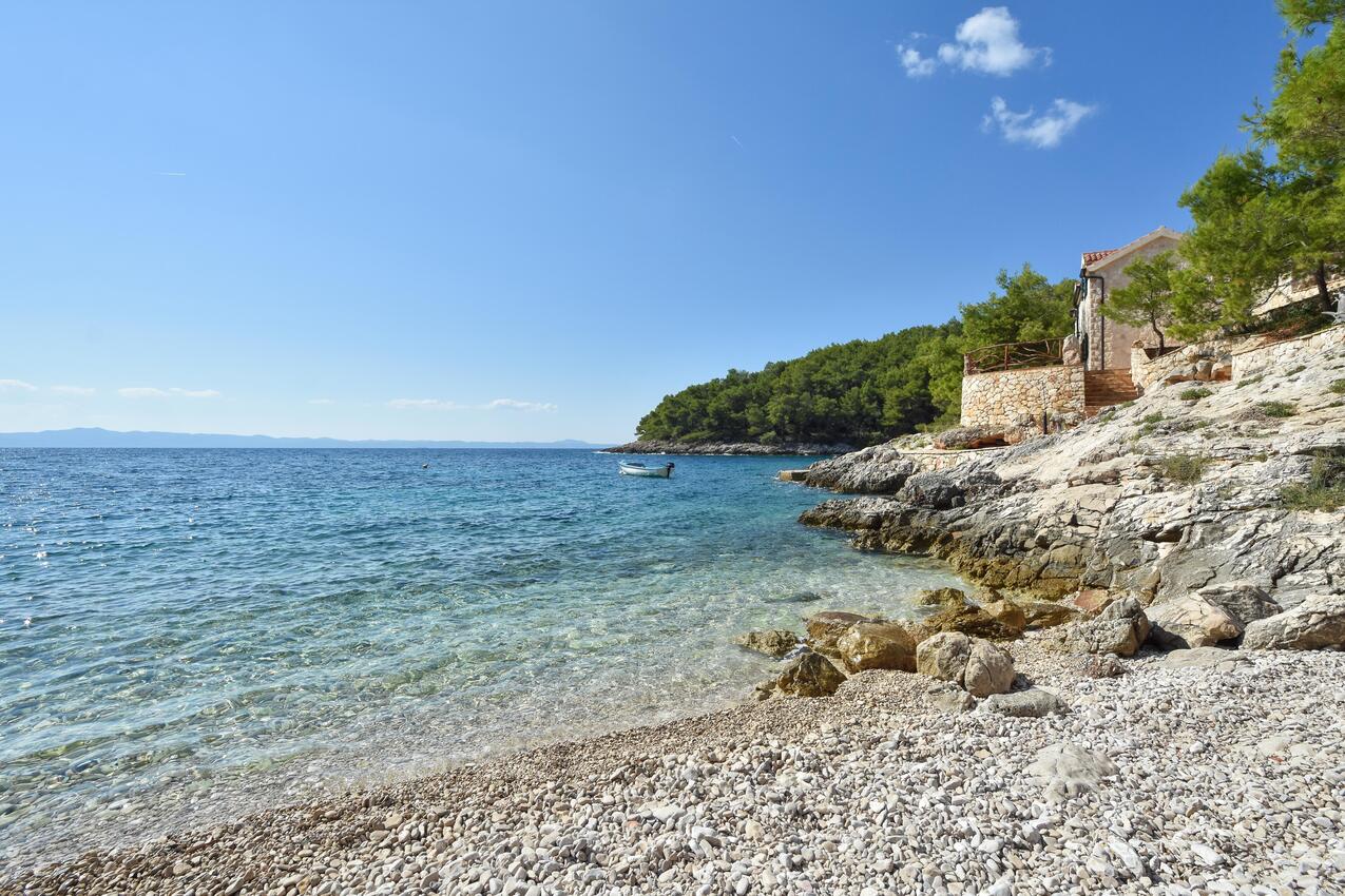 La spiaggia più vicina - Casa dei pescatori accanto al mare Baia Golubinka, Lesina - Hvar