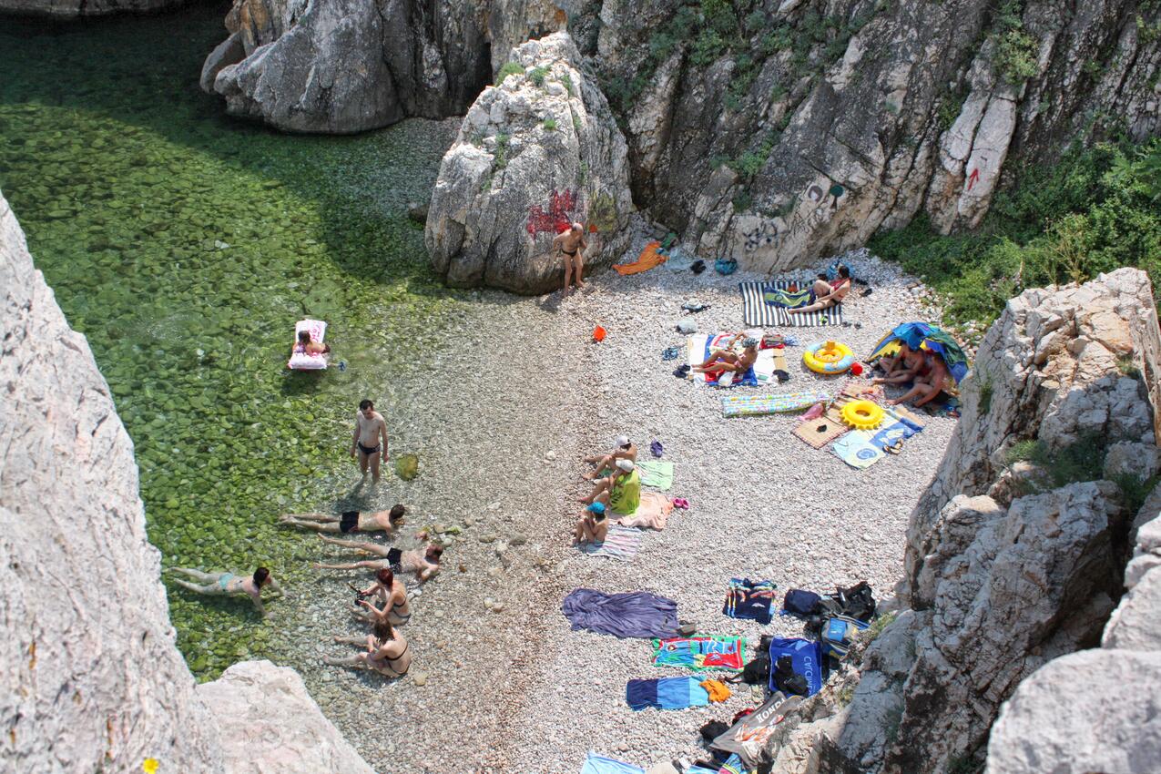 Nejbližší pláž - Apartmány u moře Vrbnik, Krk