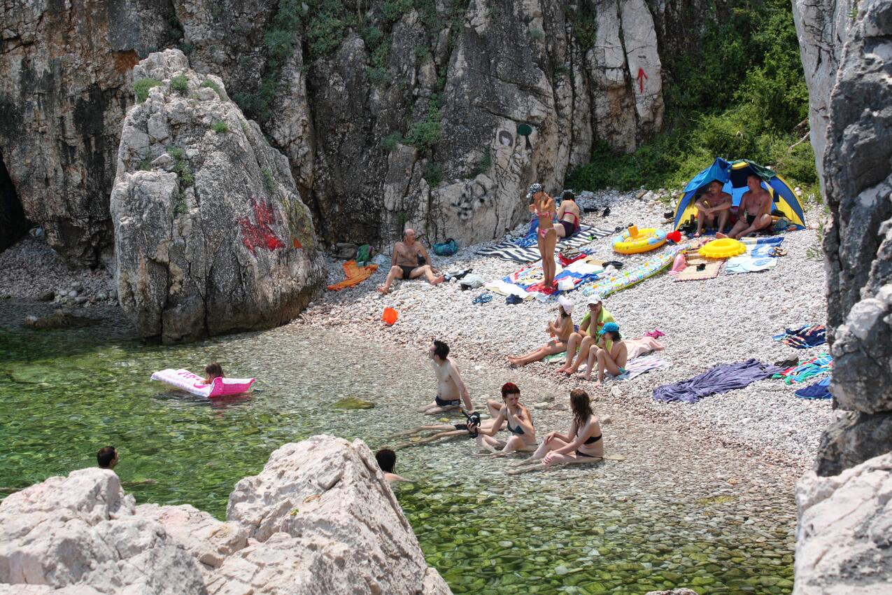 Nejbližší pláž - Apartmány u moře Vrbnik, Krk